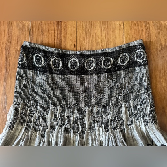 Bohemian Lapis Strapless Midi Dress or Skirt in Floral Gray and Black - Picture 7 of 14